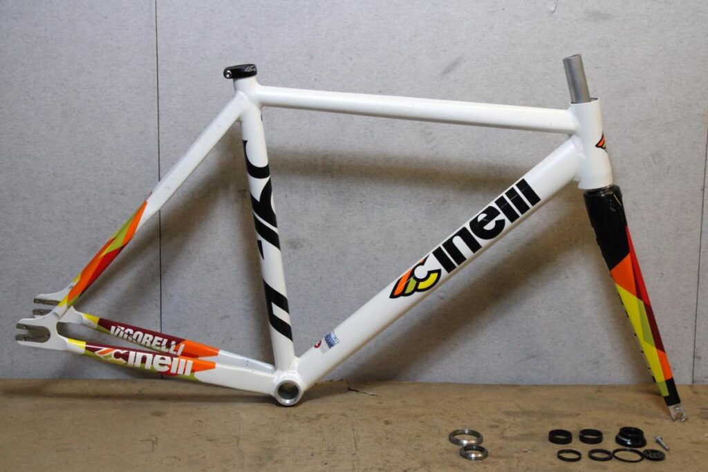 cinelli（チネリ）｜VIGORELLI ピストフレーム｜良品｜買取金額 55,000円