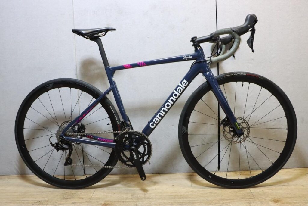 cannondale（キャノンデール）｜CAAD13 DISC 105 チームレプリカ｜美品｜買取金額 115,000円 | ロードバイクの買取  Valley Works