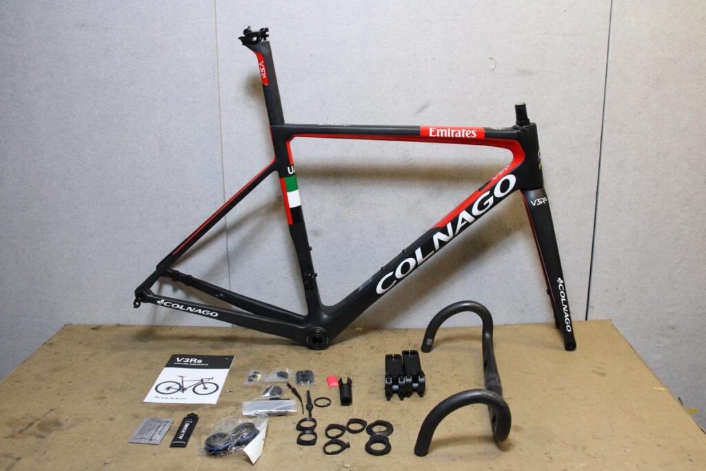 COLNAGO（コルナゴ）｜V3-RS DISC UAE カーボンフレーム｜超美品｜買取金額 310,000円